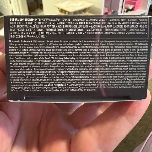 GLAMGLOW - Pore the Love of Skin 
Face Cleanser & Mask Set MINI | TRAVEL - Picture 7 of 8